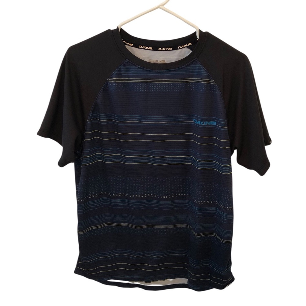 Dakine Black and Navy Short-Sleeve Active Tee